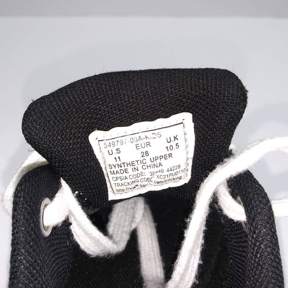 Levis Trucker Low Trainers Boys & Girls Sneaker Black Size 11c - Picture 7 of 7